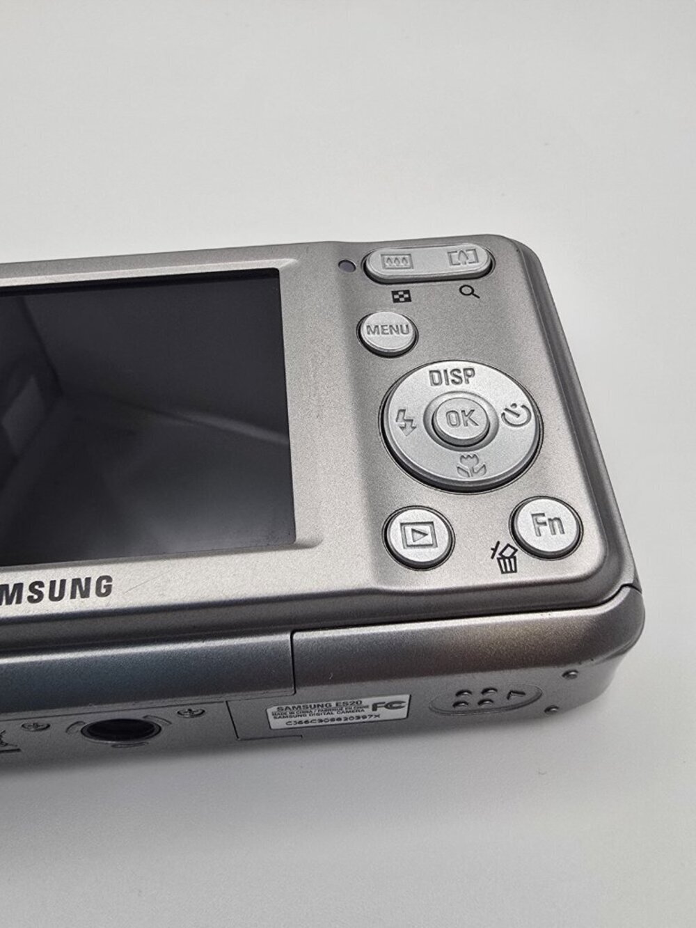 *NOT WORKING* SAMSUNG ES20 10.2MP 4x Zoom Digital camera PARTS ONLY - Picture 5 of 12